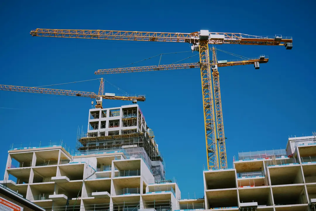 Dördüncü kule vinci kuruldu